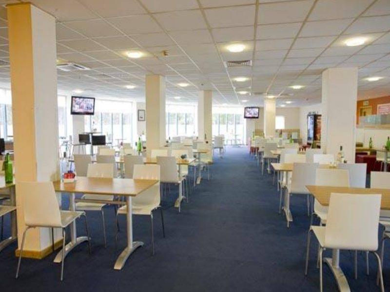 Ibis Budget London Heathrow T5 Slough Dış mekan fotoğraf