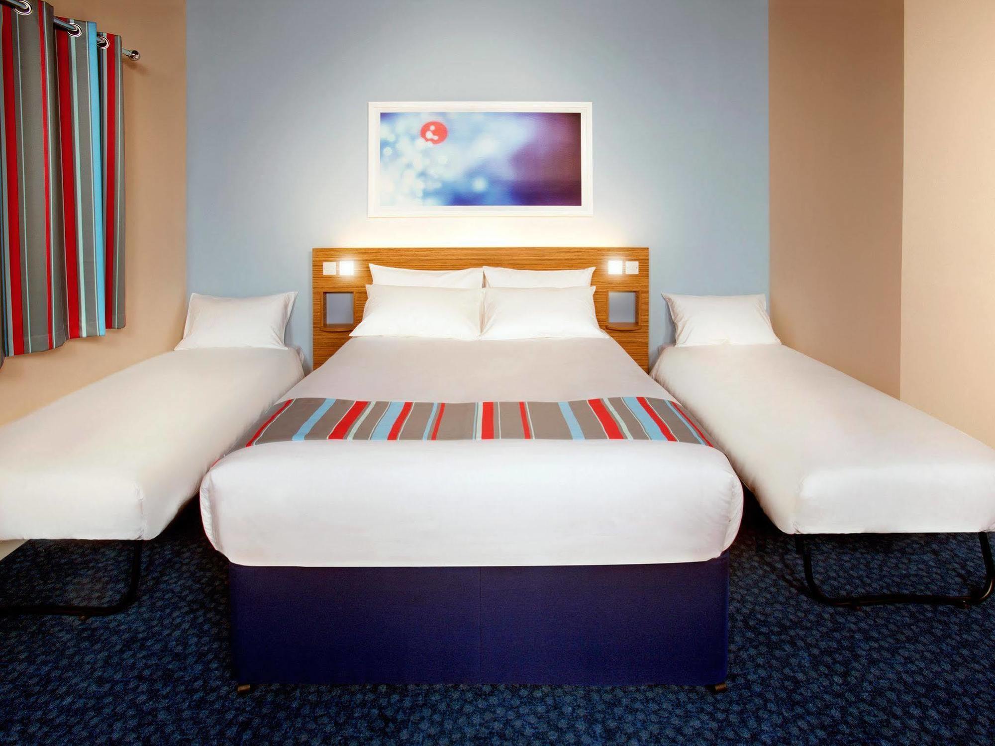 Ibis Budget London Heathrow T5 Slough Dış mekan fotoğraf