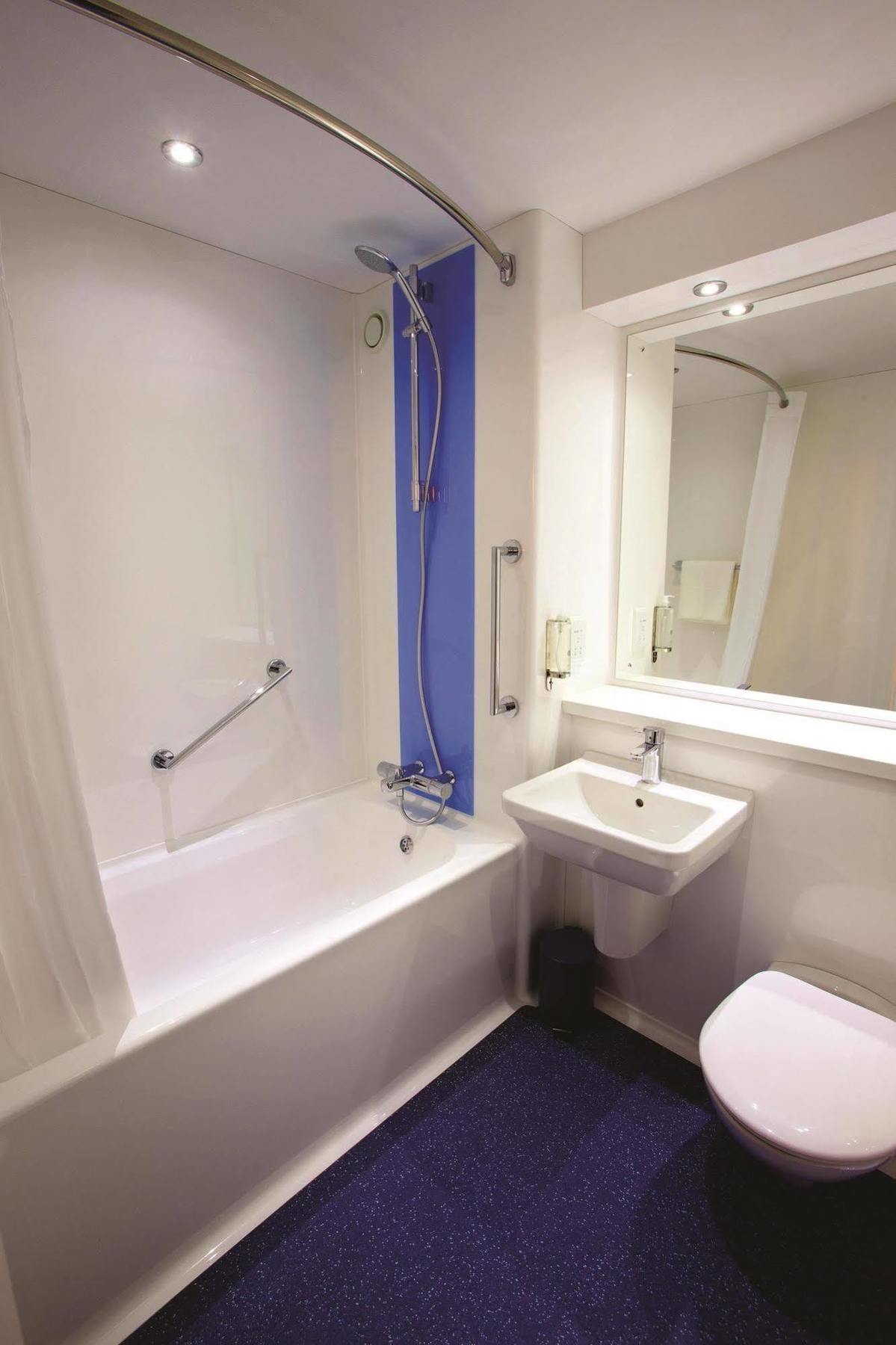 Ibis Budget London Heathrow T5 Slough Dış mekan fotoğraf